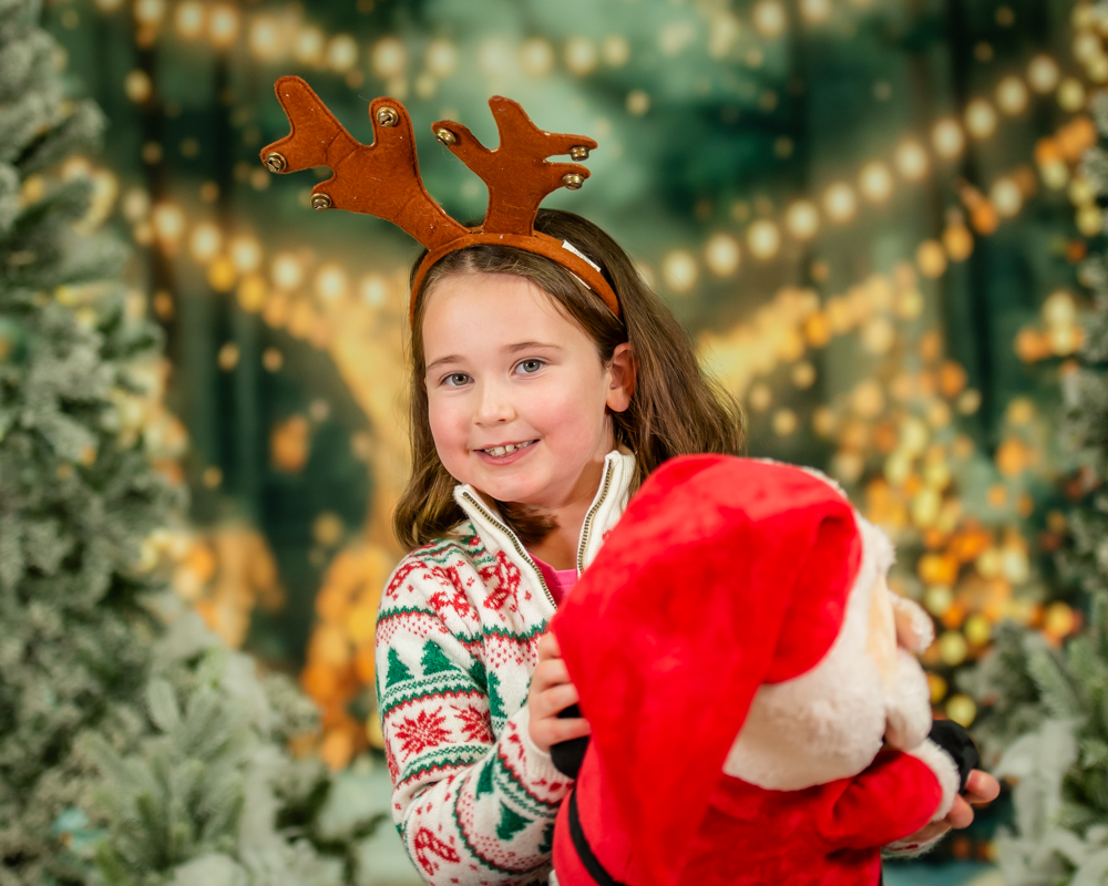 8c - Christmas minis - 8th November 2026 - Image 3